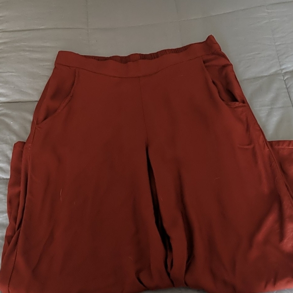 3/$20 🌸 Orange Pants - Picture 2 of 3